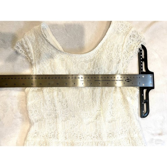 White Lace Dress Windsor - Picture 4 of 5